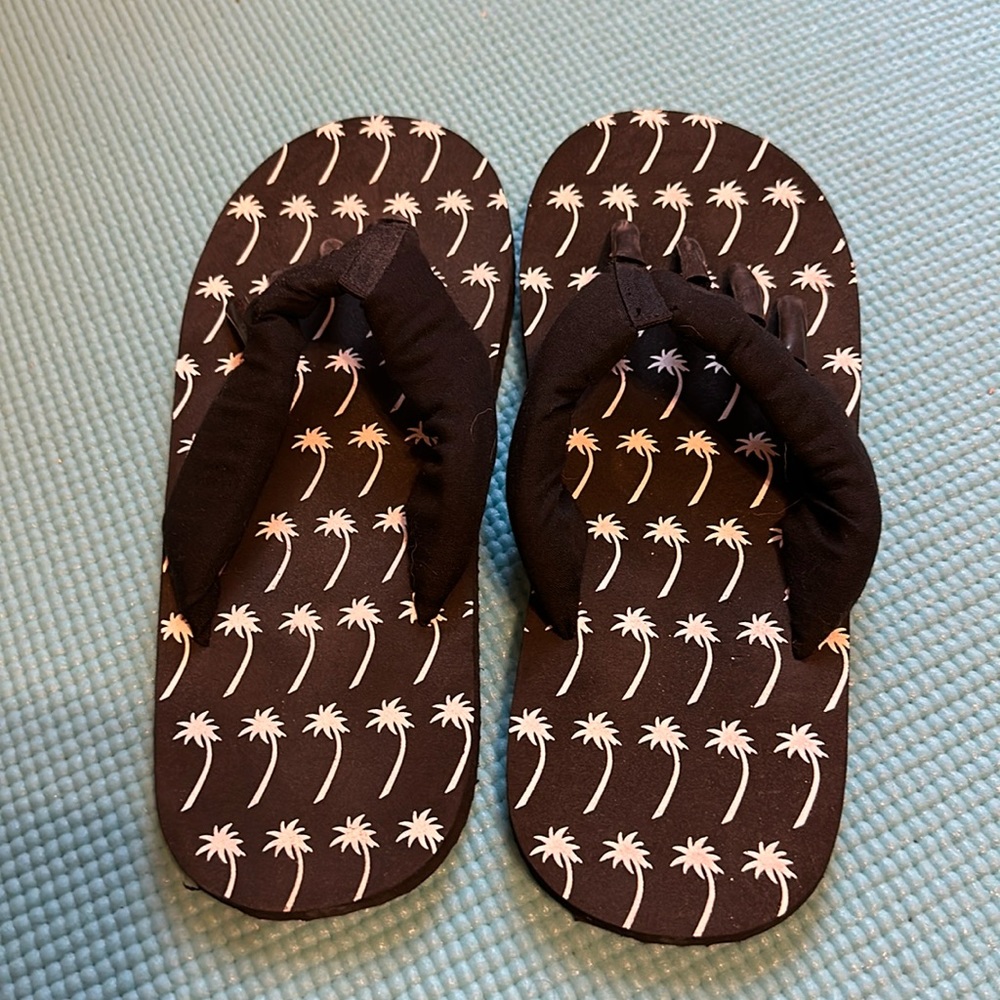 NEW Pedicure Sandals size 8